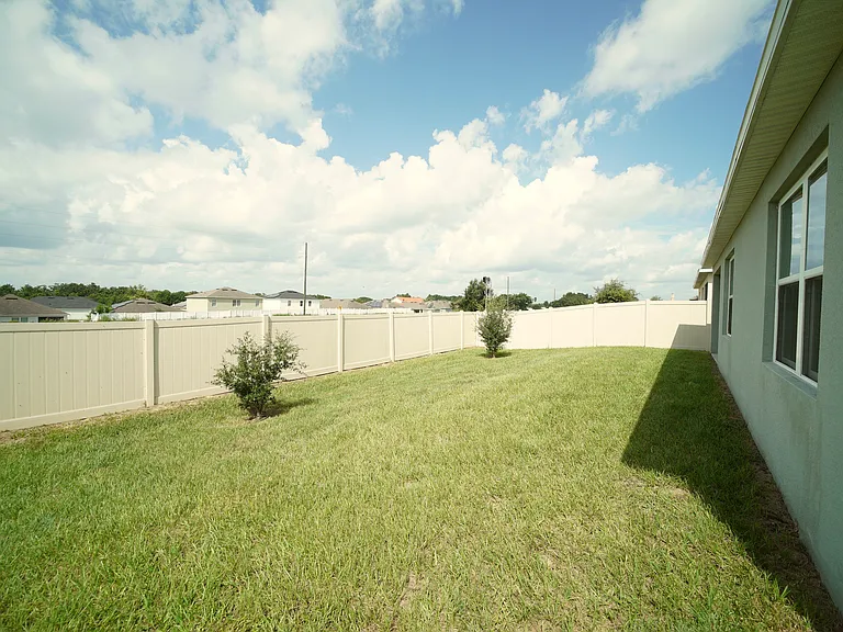 4325 Deleon St — Photo 4