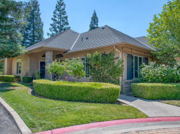 6612 N Seedlescombe Dr, Fresno, CA 93711