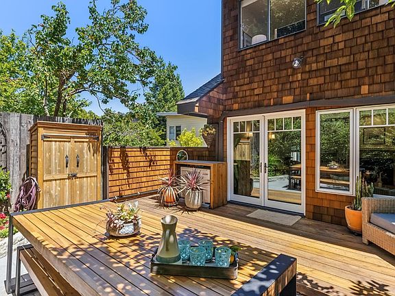 4th image of 831 Sir Francis Drake Boulevard #3