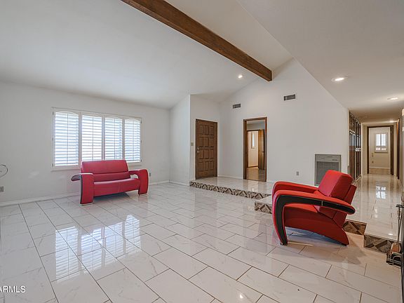 3rd image of 4225 W Country Gables Dr