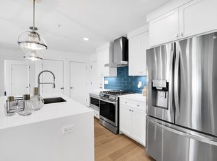 4 Anawan Ave #7, West Roxbury, MA 02132