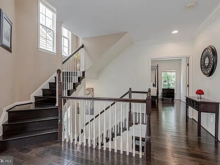 5964 Manorview Way — Photo 37