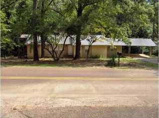 217 Westmoreland Cir, Batesville, MS 38606