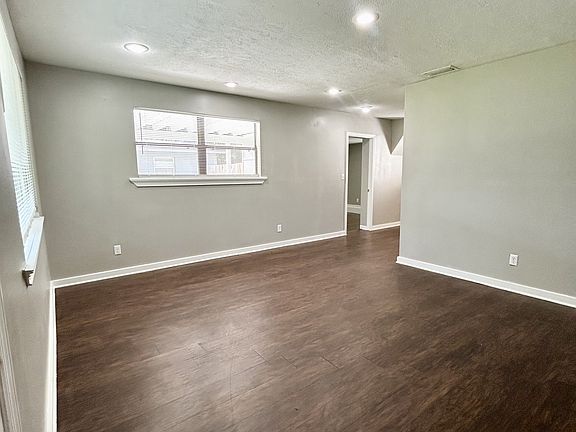 2nd image of 6724 Zircon Dr