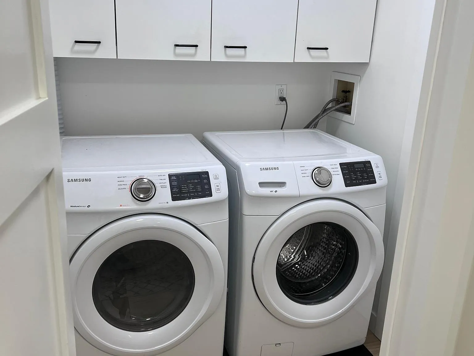 2 bed, 1236 sqft, $2,200 — Photo 4