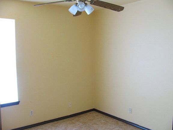2nd image of 6605 Tallowood Cir APT A