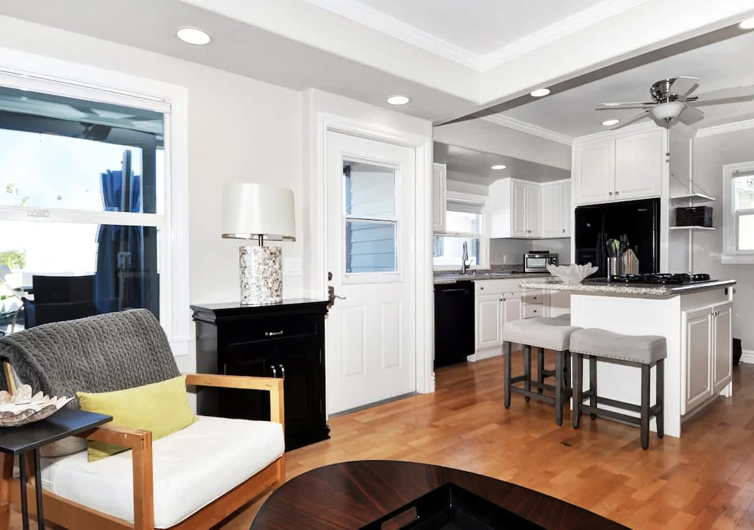 313 E Bay B | Sweet Bay Views from Spacious Deck — Photo 4