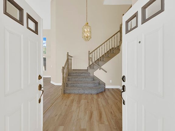 2nd image of 3201 Angeleno Pl