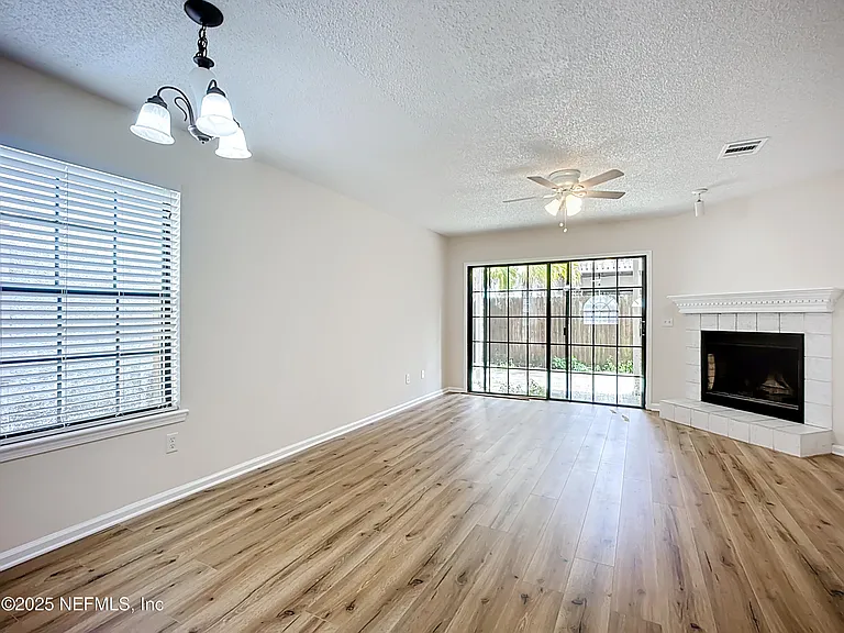 2075 Gail Ave — Photo 37