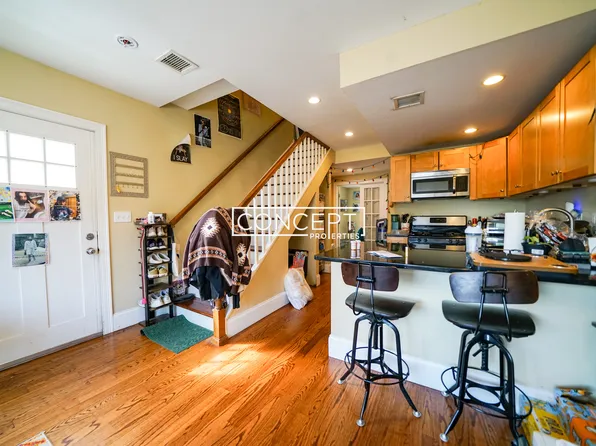 65 Bynner St, Jamaica Plain, MA 02130