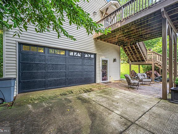 2nd image of 446 Bailey Dr