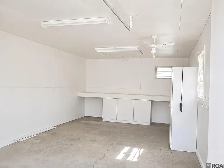 13523 Willowridge Ave — Photo 28