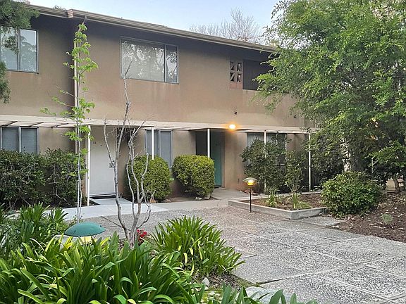 2nd image of 1612 Fair Oaks Ave