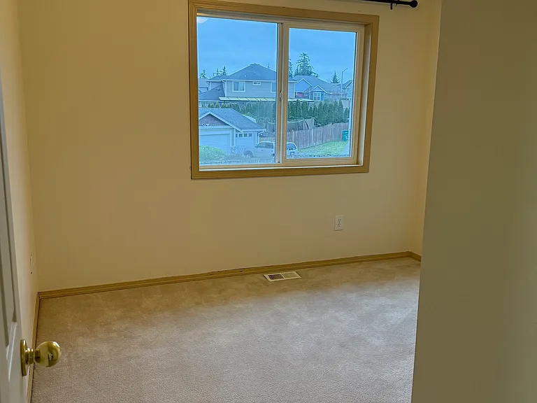 7104 281st Pl NW — Photo 32