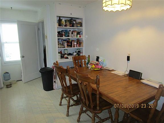 4th image of 1712 Avenue E