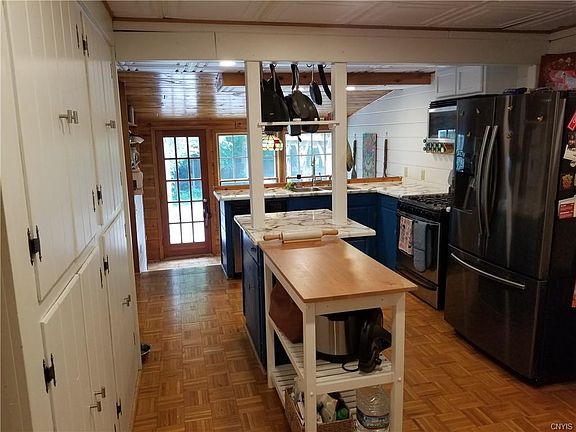 4th image of 102 Griffin Dr