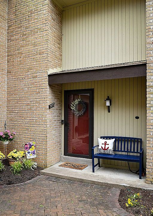 2nd image of 3173 Eakin Park Ct