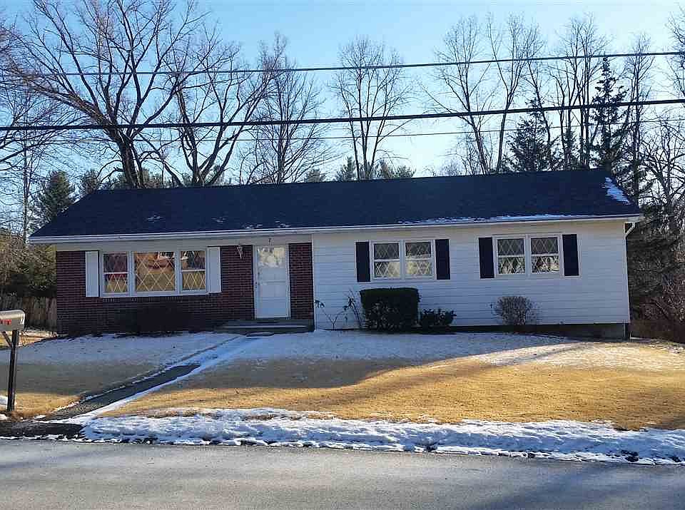 1st image of 7 Robin Ln