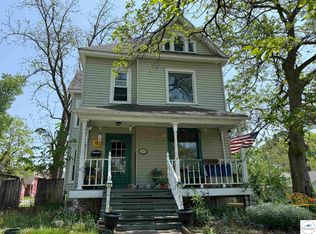 1613 S Vermont Ave, Sedalia, MO 65301