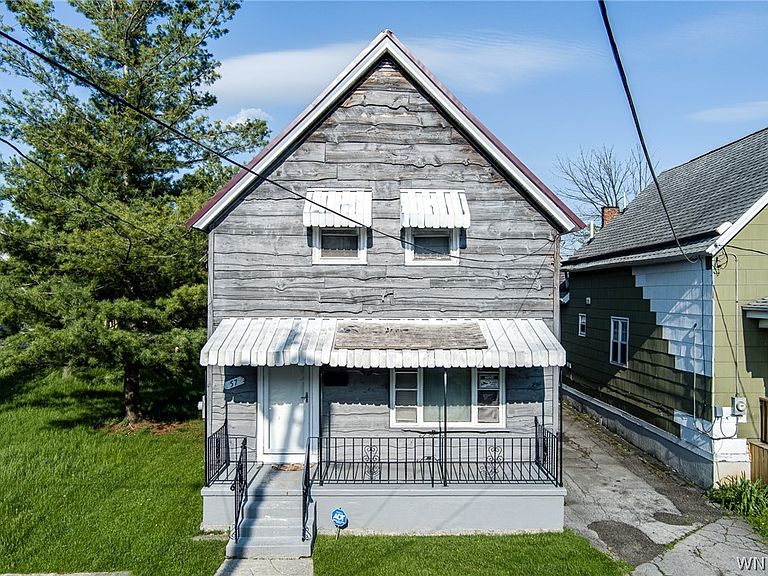 Listing photo 2
