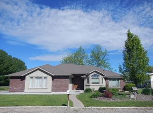 1405 S Shilling Ave, Blackfoot, ID 83221