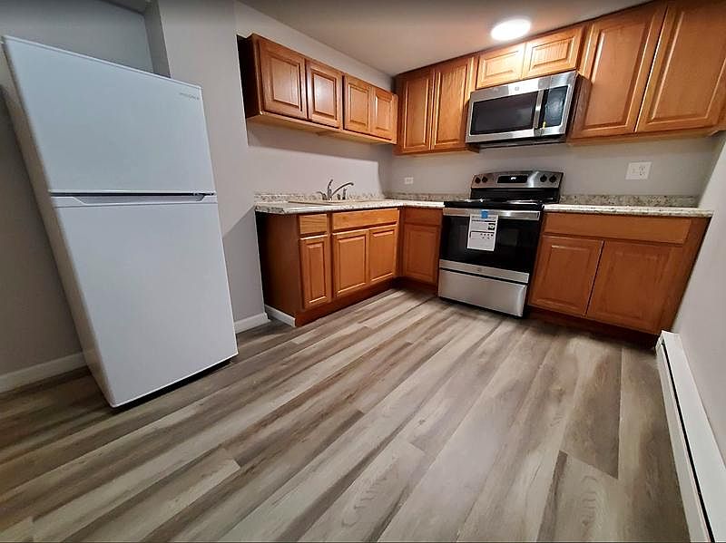 1st image of 4837 N Hamlin Ave #Basement
