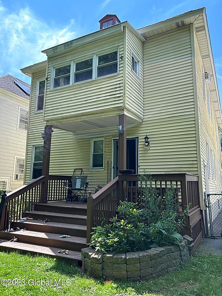 2nd image of 18 S Dove Street