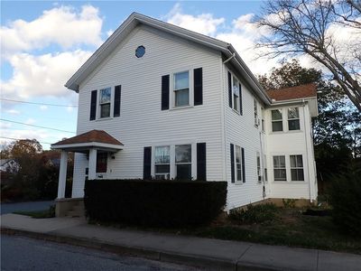 37 Columbia St, South Kingstown, RI, 02879