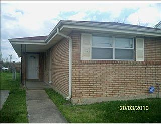 2nd image of 4829 Rosemont Pl