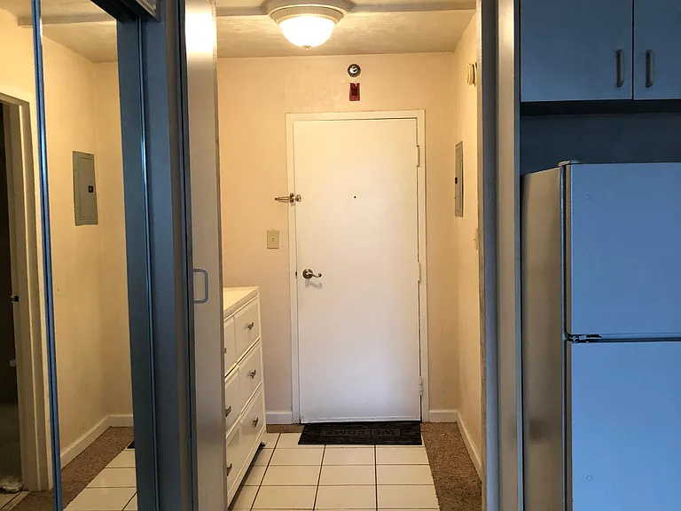 224 E Garden St #444 — Photo 5