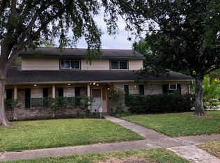 9202 Roos Rd, Houston, TX 77036