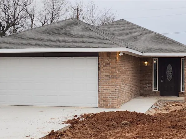 3800 Rosewood Ct, Midwest City, OK 73110