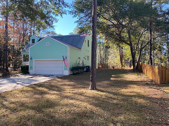 2nd image of 3181 Island Dr SE