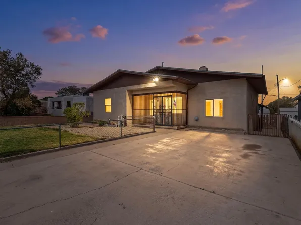 1701 Wilmoore Dr SE, Albuquerque, NM 87106
