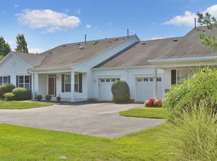 97 Silverlawns Dr, Lakewood, NJ 08701