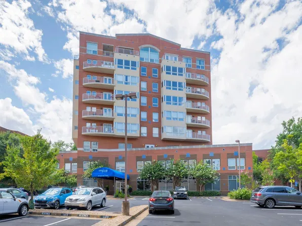 250 W Main St APT 504, Charlottesville, VA 22902