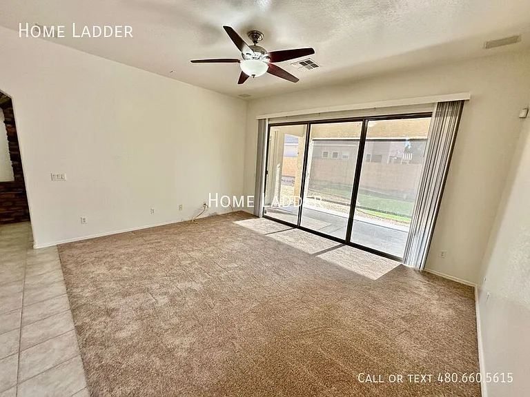 6822 S 55th Ln — Photo 10