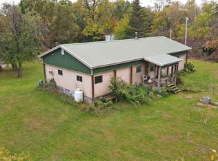 10481 3rd Ave, Almond, WI 54909
