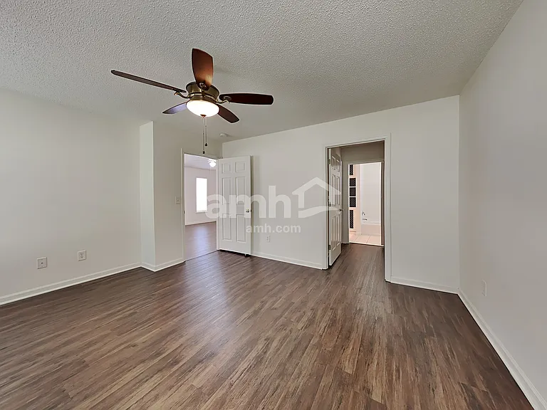 5815 Regent Village Dr — Photo 10