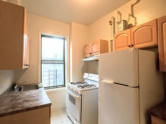 Rented by Bohemia Realty Group | media 5