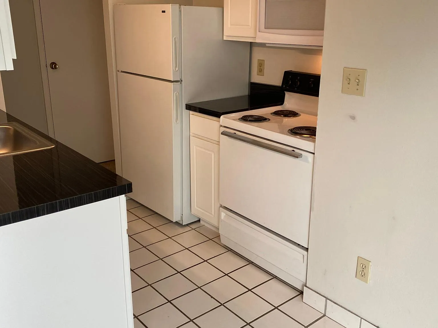 1 bed, 650 sqft, $995 — Photo 1
