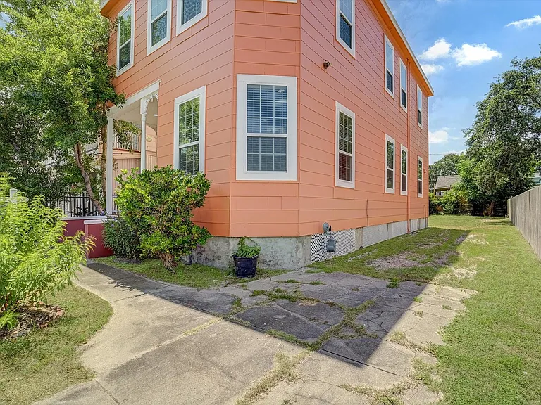 3519 Broadway St — Photo 18