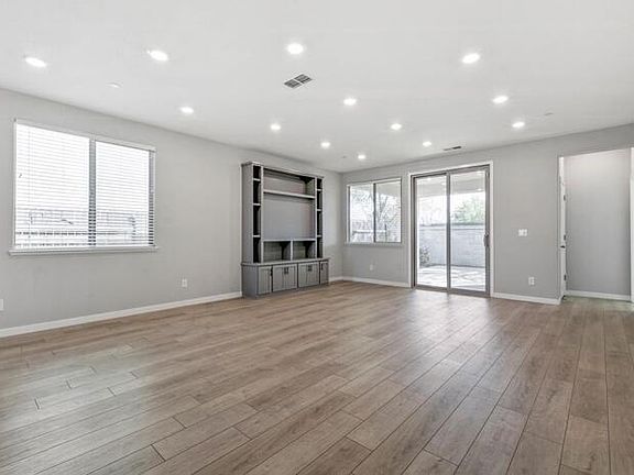 2nd image of 5641 Cobbler Ln