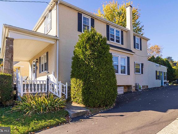 3rd image of 11 Franklin Ave