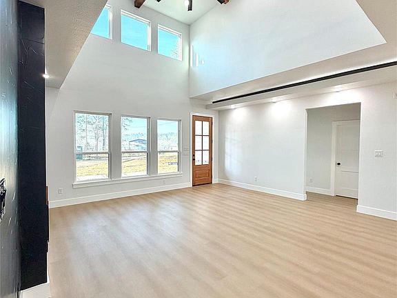 5th image of 1061 Denson Allen Rd