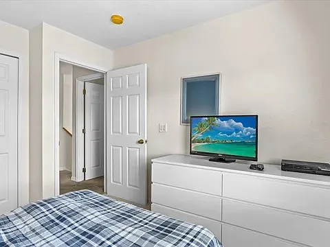 410 Oxford Dr — Photo 17