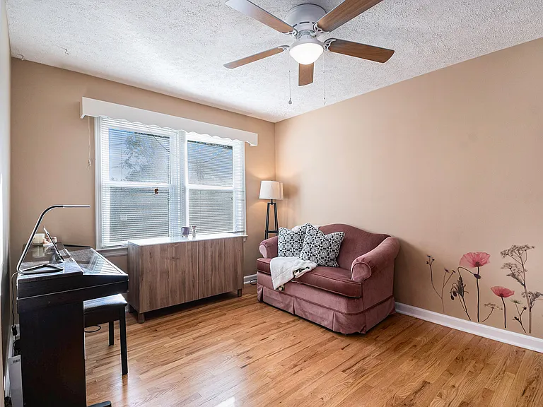 5817 Hickory St — Photo 8