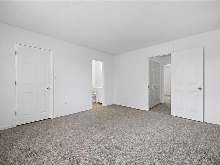 4066 Heritage Valley Ct — Photo 7