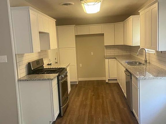 3rd image of 5301 Garrick Ave