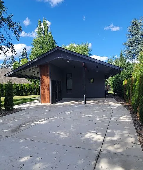 720 SW Tera Dr — Photo 1